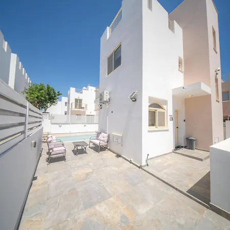 La - Protaras Paralimni